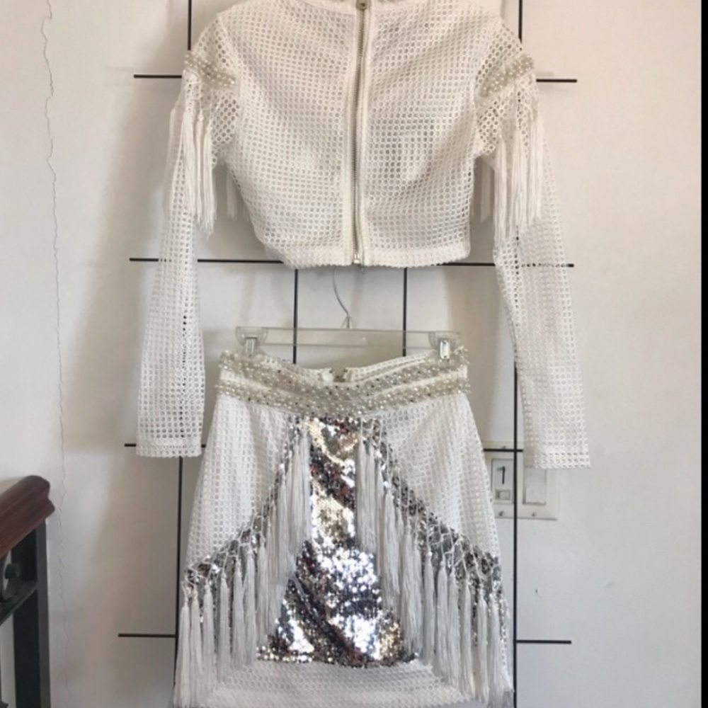Two piece white